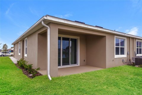 Villa ou maison à louer à San Antonio, Floride: 3 chambres, 147.44 m2 № 1354968 - photo 14