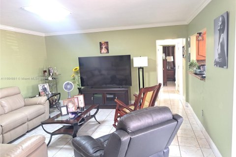 Copropriété à vendre à North Miami, Floride: 2 chambres, 87.14 m2 № 1377275 - photo 3