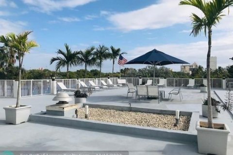 Copropriété à vendre à Fort Lauderdale, Floride: 2 chambres, 124.86 m2 № 1097503 - photo 2