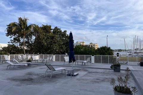 Copropriété à vendre à Fort Lauderdale, Floride: 2 chambres, 124.86 m2 № 1097503 - photo 27