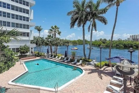 Copropriété à vendre à Fort Lauderdale, Floride: 2 chambres, 124.86 m2 № 1097503 - photo 21