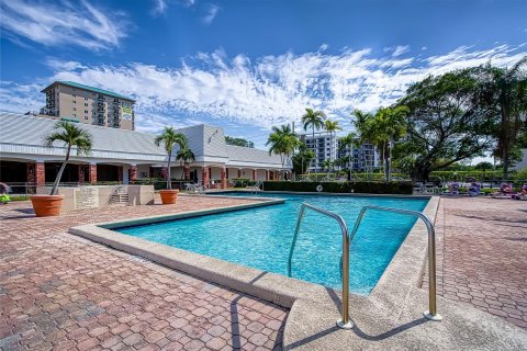 Condominio en venta en Dania Beach, Florida, 1 dormitorio, 78.97 m2 № 1186385 - foto 6