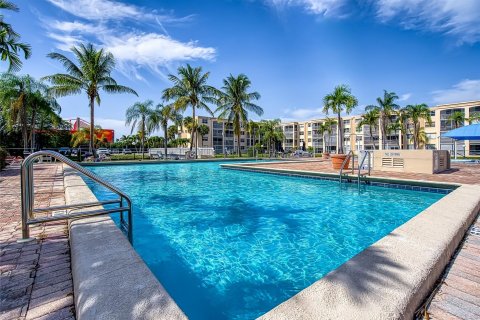 Condominio en venta en Dania Beach, Florida, 1 dormitorio, 78.97 m2 № 1186385 - foto 9