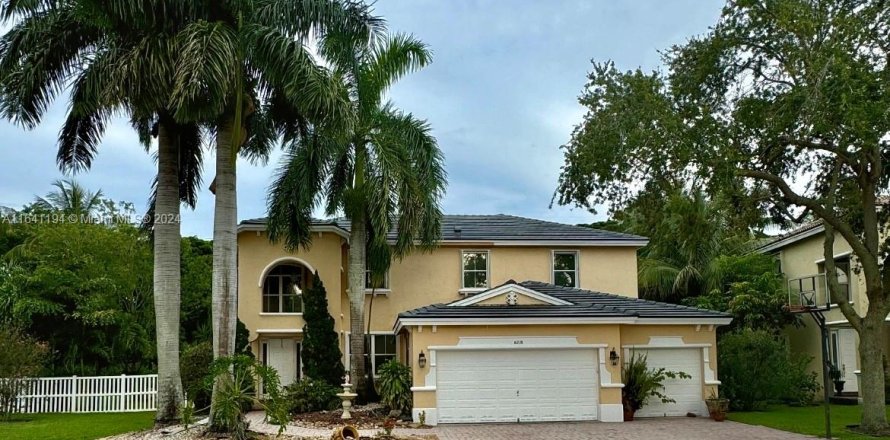 Villa ou maison à Lake Worth, Floride 5 chambres, 252.32 m2 № 1328186