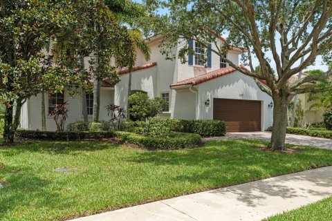 House in Palm Beach Gardens, Florida 4 bedrooms, 306.95 sq.m. № 1002554 - photo 10