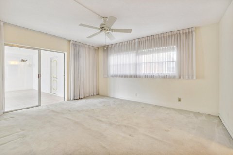 Copropriété à vendre à Boca Raton, Floride: 2 chambres, 109.16 m2 № 1081471 - photo 12