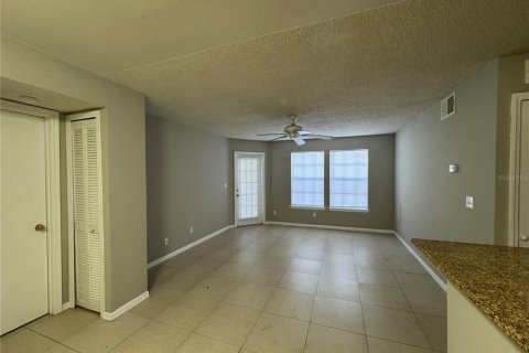 Condominio en venta en Orlando, Florida, 2 dormitorios, 87.61 m2 № 1082118 - foto 3