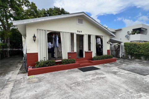 Immobilier commercial à vendre à Miami, Floride: 129.51 m2 № 1345389 - photo 1