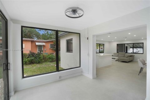 Casa en alquiler en Hollywood, Florida, 3 dormitorios, 120.4 m2 № 1345426 - foto 27