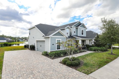 House in AMELIA WALK in Fernandina Beach, Florida 4 bedrooms, 300.07 sq.m. № 834484 - photo 1