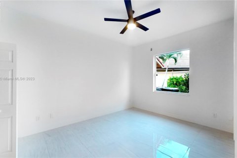 Casa en venta en Wellington, Florida, 6 dormitorios, 290.41 m2 № 809968 - foto 12