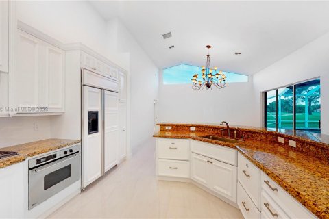 Casa en venta en Wellington, Florida, 6 dormitorios, 290.41 m2 № 809968 - foto 6