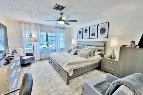Condo in Boca Raton, Florida, 2 bedrooms  № 849252 - photo 8