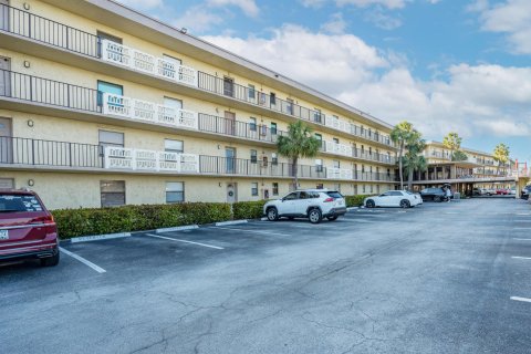 Condo in Boca Raton, Florida, 1 bedroom  № 1135457 - photo 8