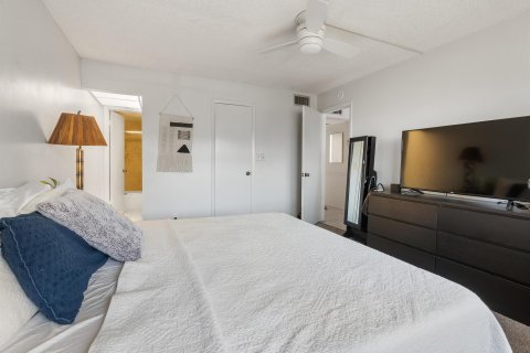 Condo in Boca Raton, Florida, 1 bedroom  № 1135457 - photo 24