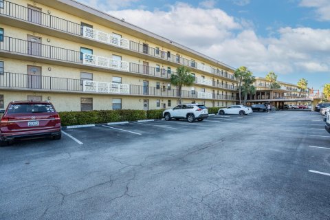 Condo in Boca Raton, Florida, 1 bedroom  № 1135457 - photo 20