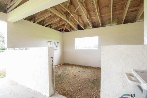 Propiedad comercial en venta en Homestead, Florida № 1387840 - foto 11