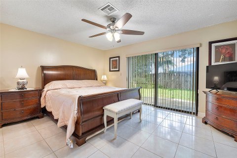 Villa ou maison à vendre à Pembroke Pines, Floride: 4 chambres, 181.16 m2 № 1224502 - photo 13