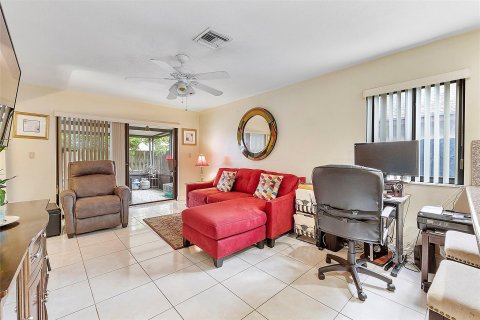 Villa ou maison à vendre à Pembroke Pines, Floride: 4 chambres, 181.16 m2 № 1224502 - photo 25