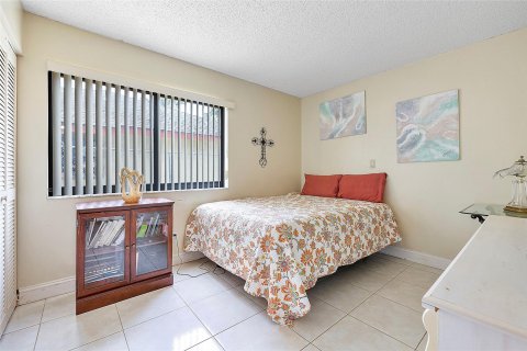 Villa ou maison à vendre à Pembroke Pines, Floride: 4 chambres, 181.16 m2 № 1224502 - photo 10