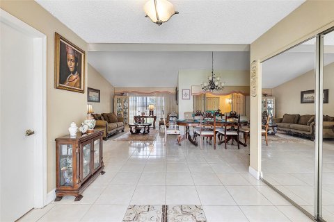 Villa ou maison à vendre à Pembroke Pines, Floride: 4 chambres, 181.16 m2 № 1224502 - photo 30