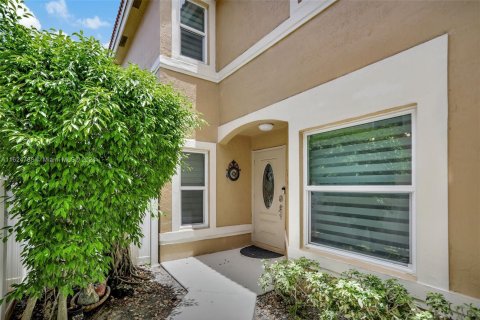 Casa en venta en Coral Springs, Florida, 4 dormitorios, 182.18 m2 № 1271500 - foto 4