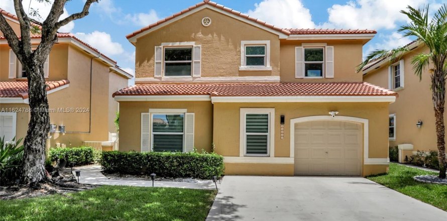 Villa ou maison à Coral Springs, Floride 4 chambres, 182.18 m2 № 1271500