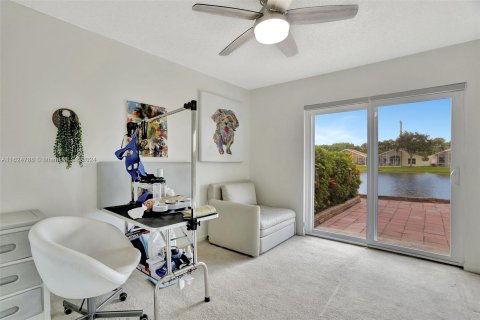 Casa en venta en Coral Springs, Florida, 4 dormitorios, 182.18 m2 № 1271500 - foto 18