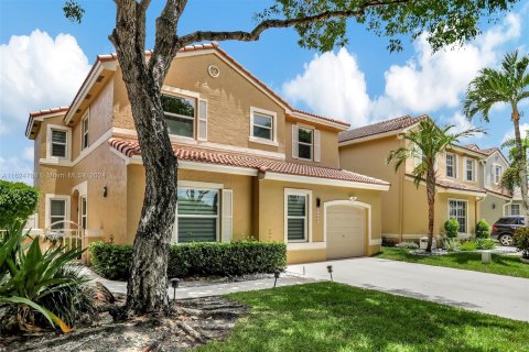 Villa ou maison à vendre à Coral Springs, Floride: 4 chambres, 182.18 m2 № 1271500 - photo 3