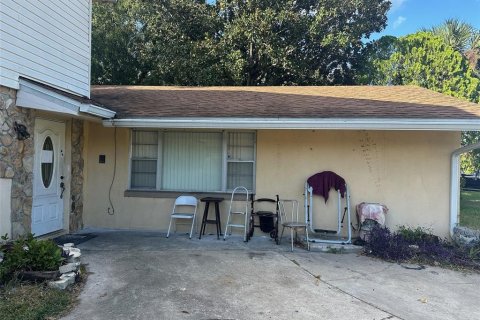 Casa en venta en Orlando, Florida, 5 dormitorios, 303.33 m2 № 1429381 - foto 3