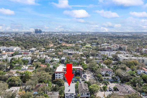 Commercial property in Fort Lauderdale, Florida 381.55 sq.m. № 994167 - photo 9