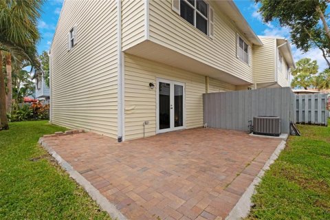 Townhouse in Fort Lauderdale, Florida 2 bedrooms, 98.48 sq.m. № 928086 - photo 10