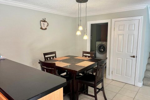Townhouse in Palm Beach Gardens, Florida 3 bedrooms, 138.24 sq.m. № 932323 - photo 6