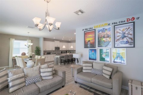 Casa en venta en Kissimmee, Florida, 6 dormitorios, 305.74 m2 № 1325122 - foto 14