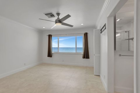 Condo in Lauderdale-by-the-Sea, Florida, 2 bedrooms  № 1152140 - photo 26
