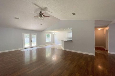 Villa ou maison à louer à Crestview, Floride: 4 chambres, 220.64 m2 № 562373 - photo 3