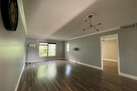 Copropriété à vendre à Davie, Floride: 1 chambre № 1224321 - photo 1