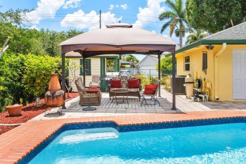 Casa en venta en Lake Worth, Florida, 3 dormitorios, 170.2 m2 № 1224514 - foto 5