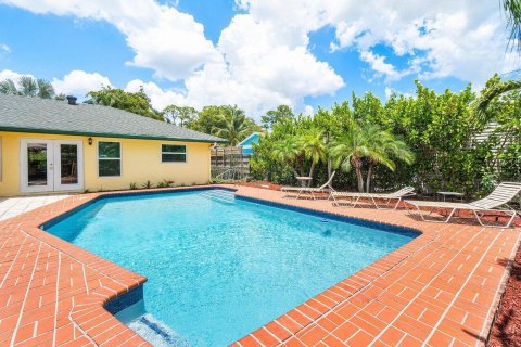 Casa en venta en Lake Worth, Florida, 3 dormitorios, 170.2 m2 № 1224514 - foto 8