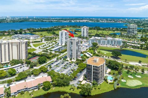 Condominio en venta en West Palm Beach, Florida, 2 dormitorios, 114.64 m2 № 684169 - foto 3