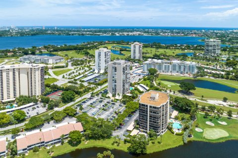 Condominio en venta en West Palm Beach, Florida, 2 dormitorios, 114.64 m2 № 684169 - foto 30