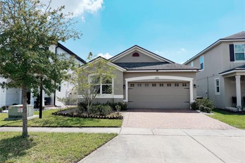 Casa en alquiler en Kissimmee, Florida, 3 dormitorios, 158.49 m2 № 1371643 - foto 1