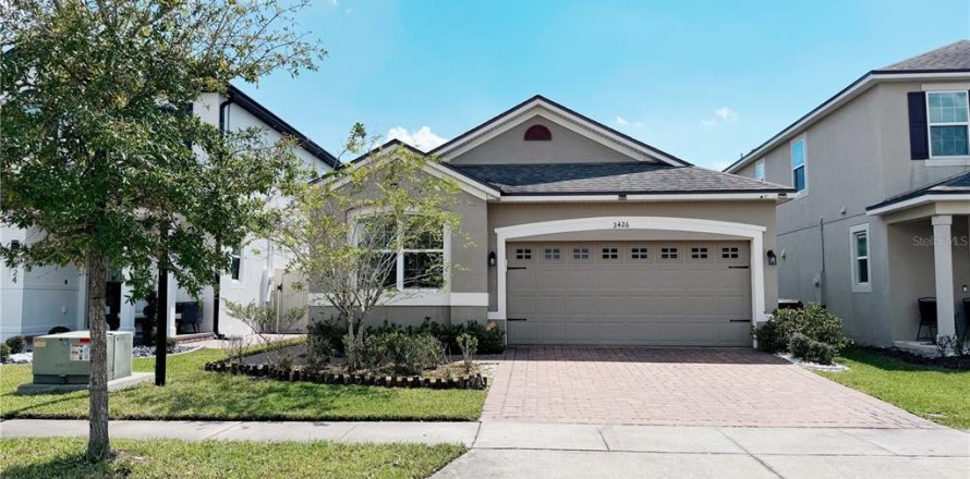 Casa en Kissimmee, Florida 3 dormitorios, 158.49 m2 № 1371643