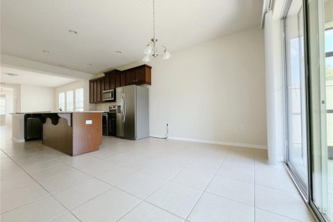 Casa en alquiler en Kissimmee, Florida, 3 dormitorios, 158.49 m2 № 1371643 - foto 15