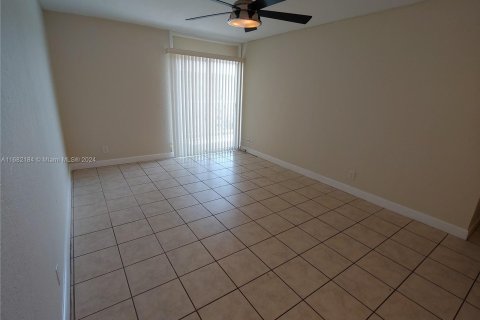 Condominio en venta en Miami, Florida, 1 dormitorio, 55.56 m2 № 1413954 - foto 5