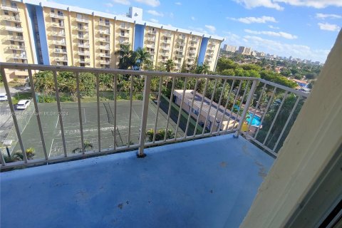 Condominio en venta en Miami, Florida, 1 dormitorio, 55.56 m2 № 1413954 - foto 22