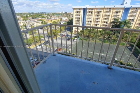 Condominio en venta en Miami, Florida, 1 dormitorio, 55.56 m2 № 1413954 - foto 20