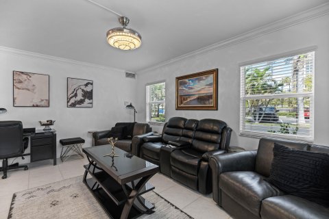 Condo in Riviera Beach, Florida, 1 bedroom  № 1119884 - photo 15