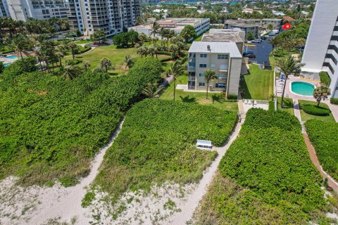 Condo in Riviera Beach, Florida, 1 bedroom  № 1119884 - photo 6