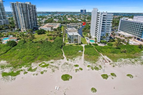 Condo in Riviera Beach, Florida, 1 bedroom  № 1119884 - photo 5